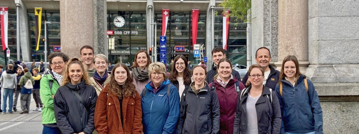 Portraits Revimag Teamausflug bearbeitet min